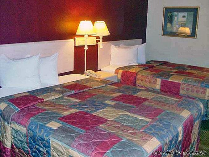 6-sulphur, La Hotel